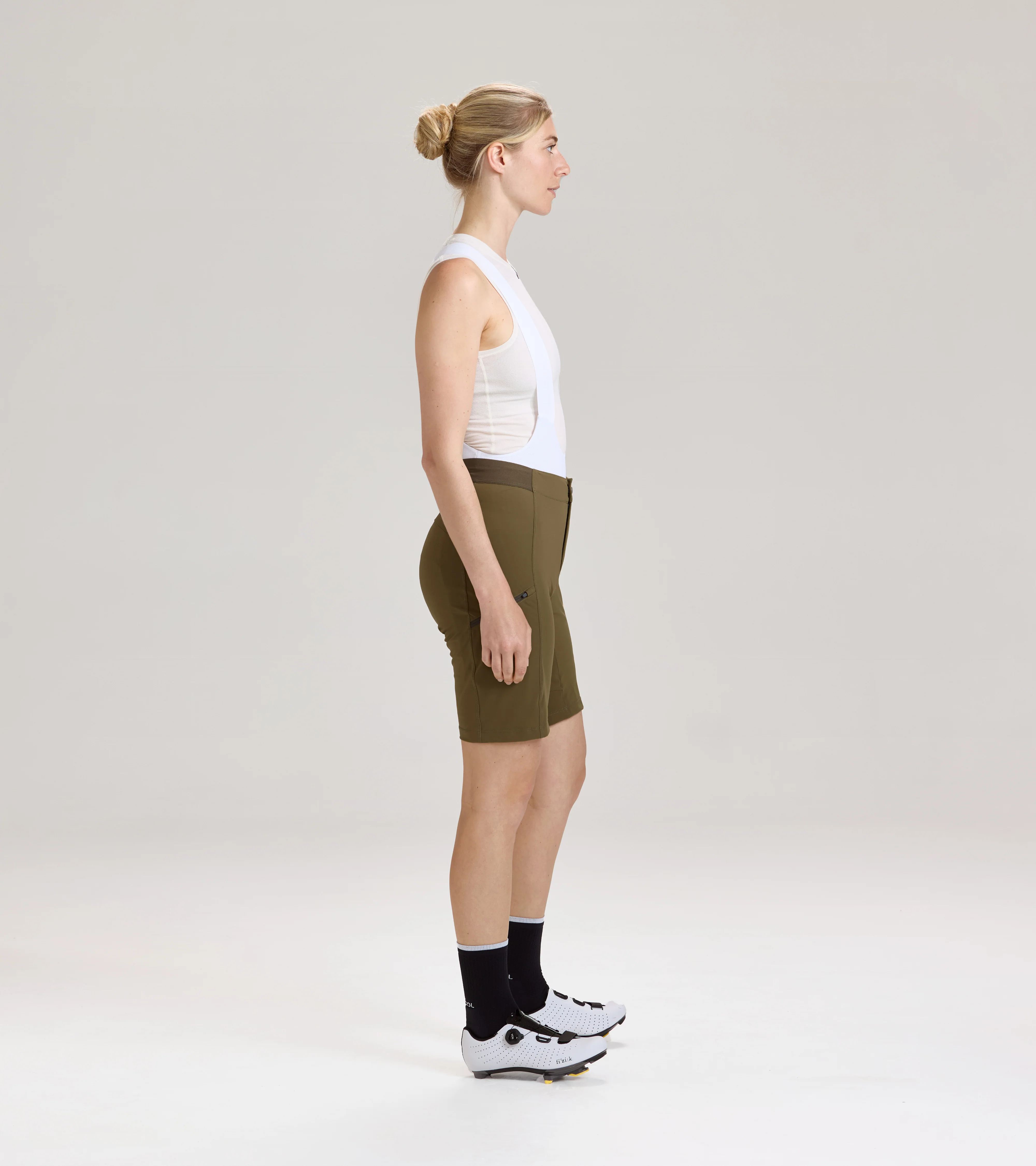 Womens ARC Commuter Shorts - Image 12