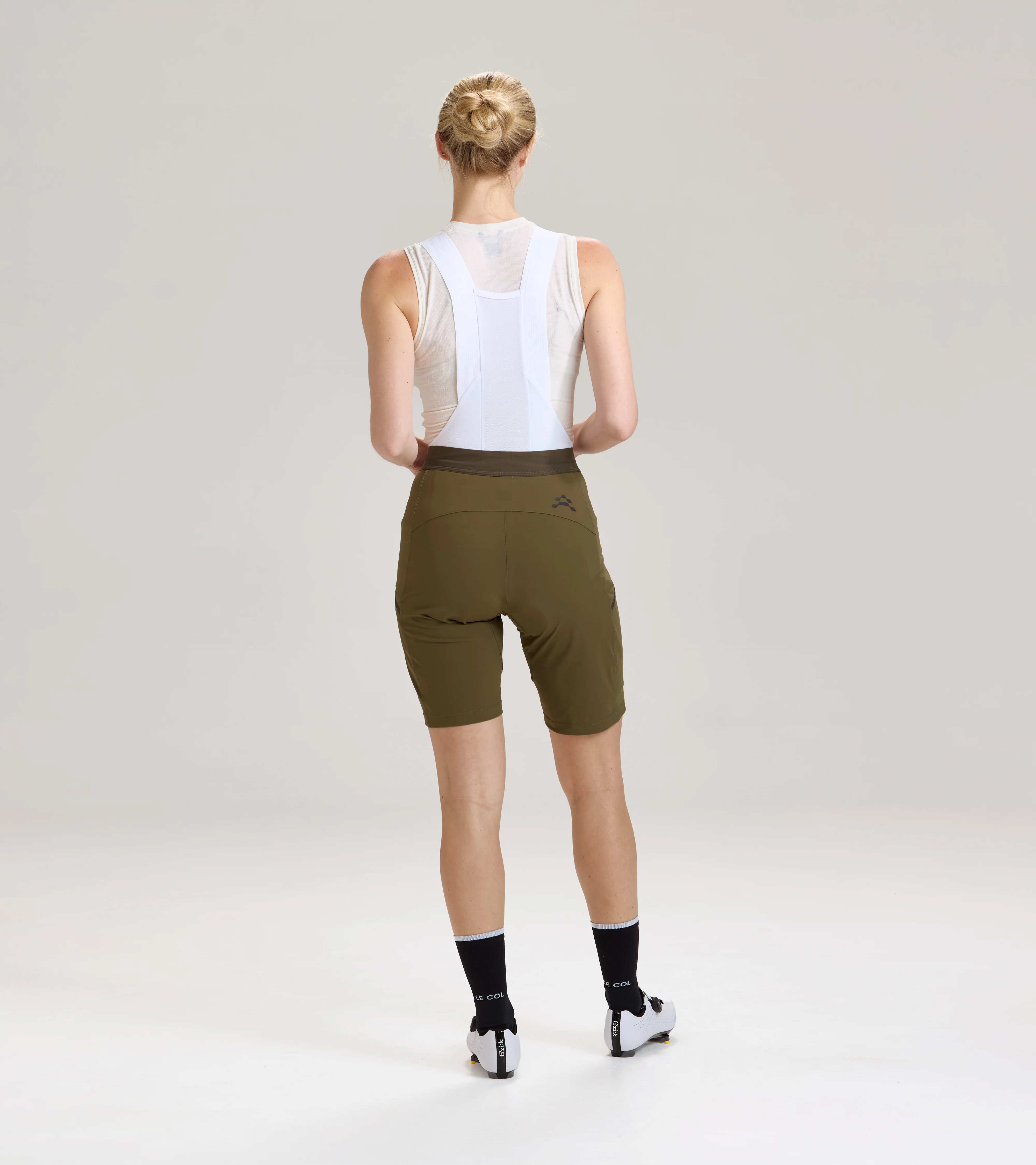 Womens ARC Commuter Shorts - Image 14