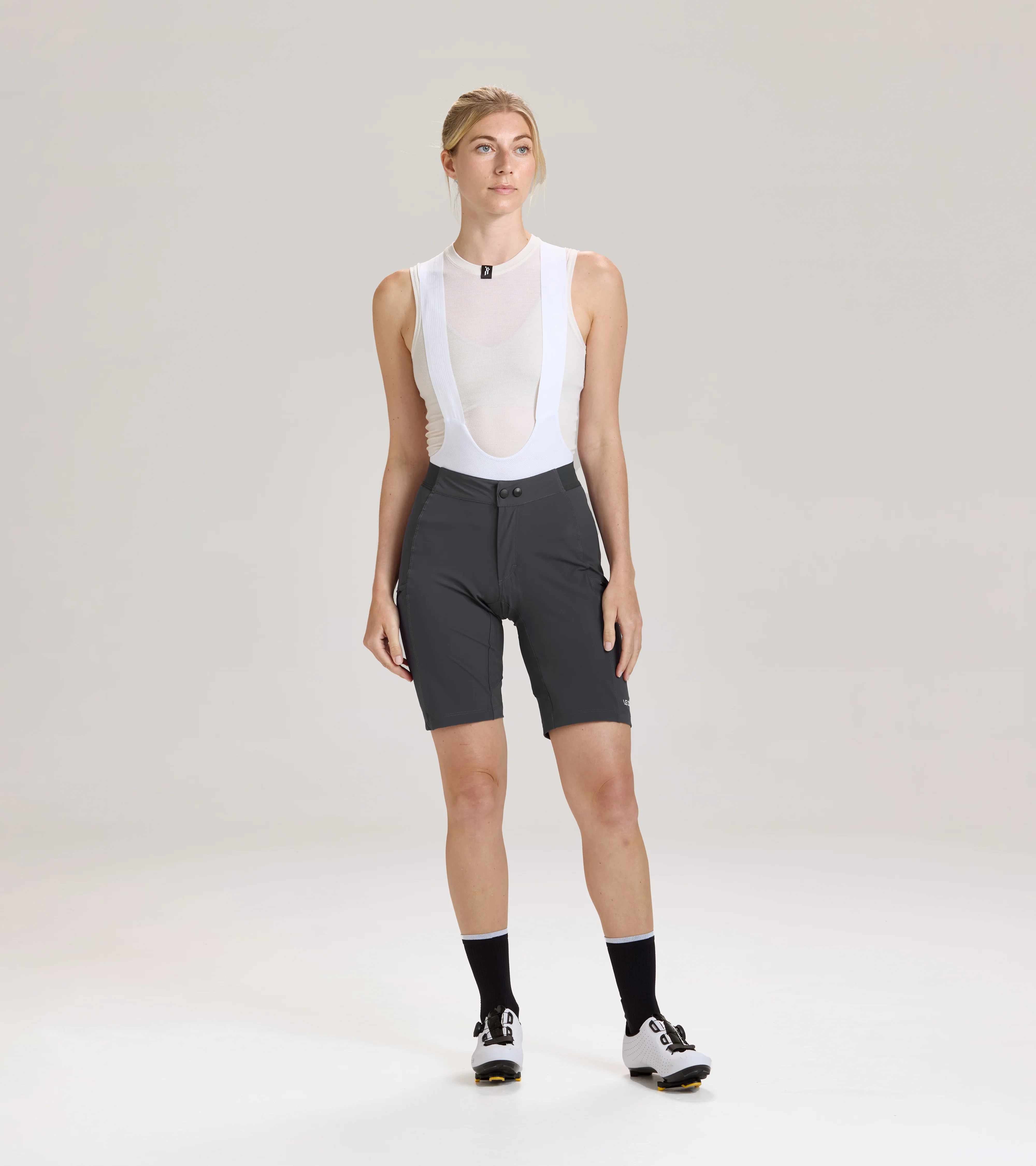 Womens ARC Commuter Shorts - Image 4