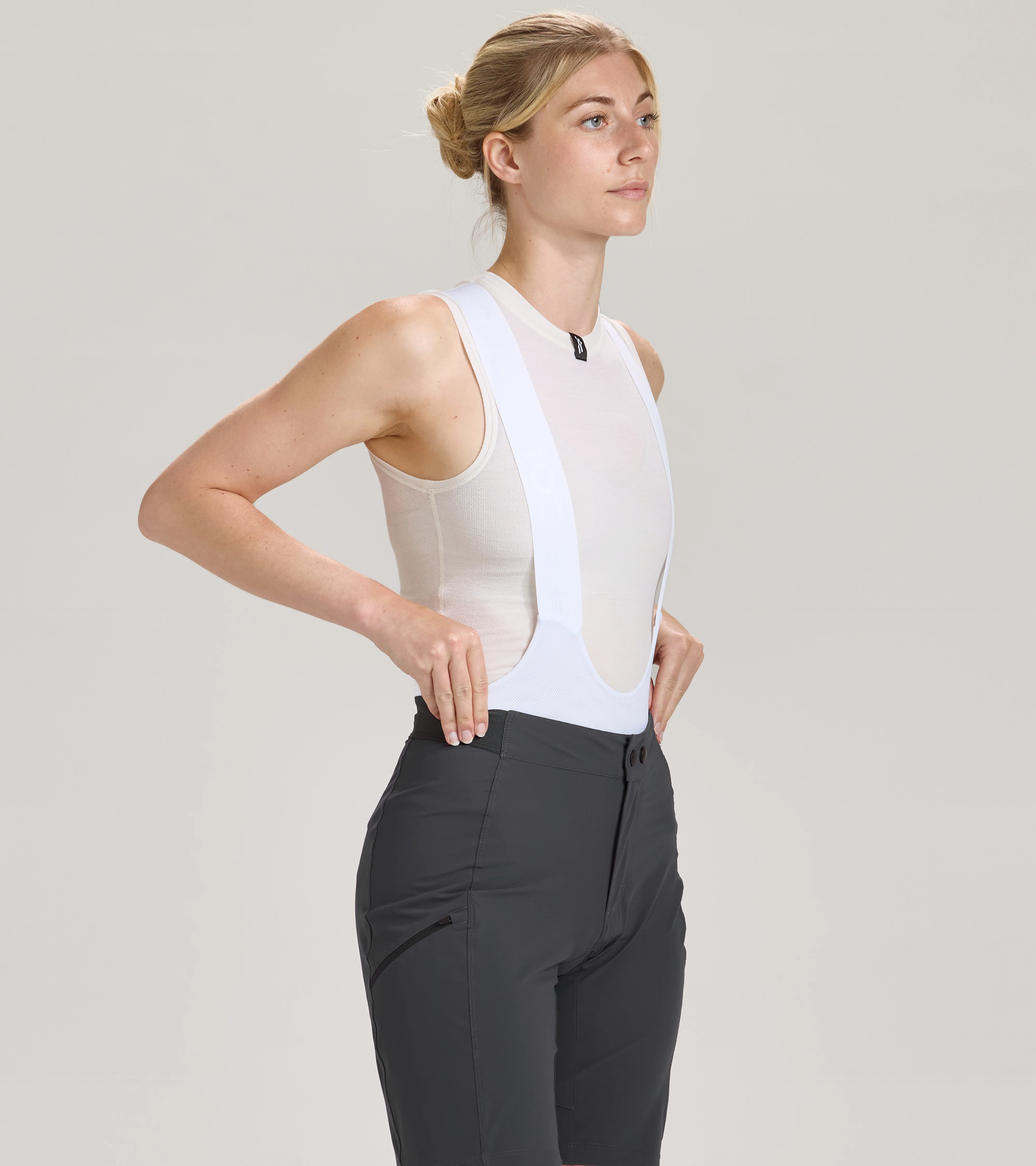 Womens ARC Commuter Shorts - Image 5