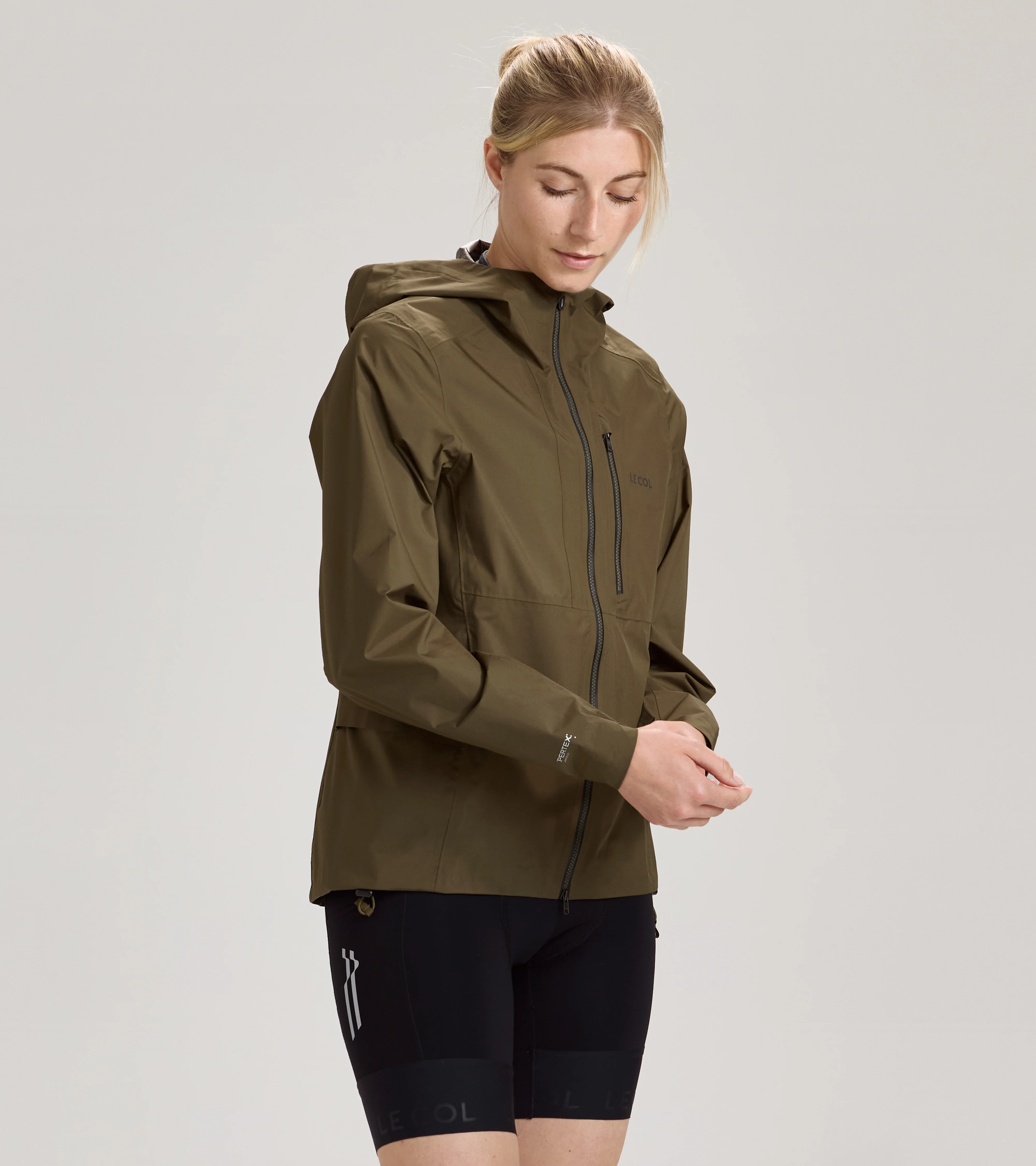 Womens ARC Lightweight Rain Jacket - Image 12
