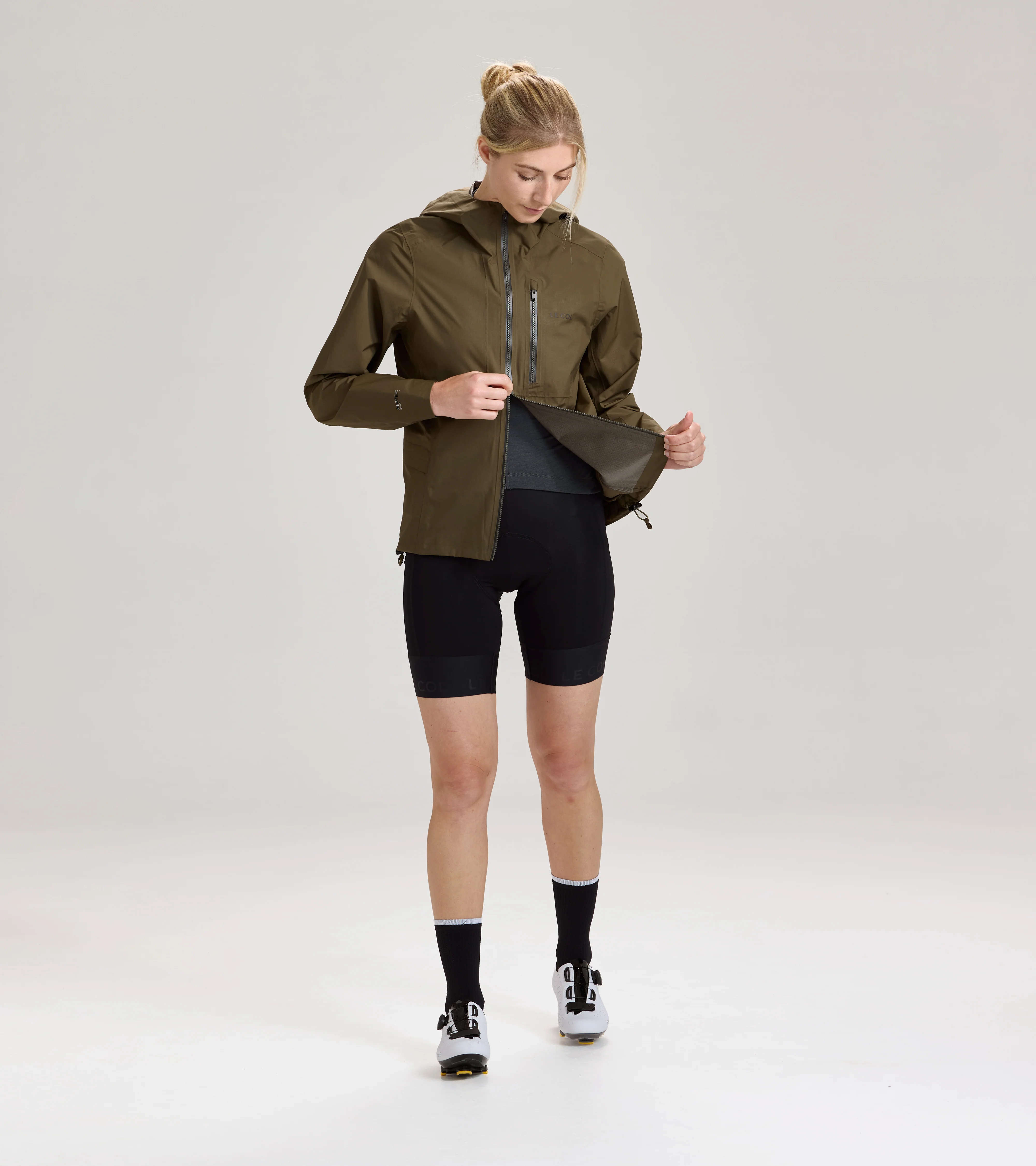 Womens ARC Lightweight Rain Jacket - Image 13