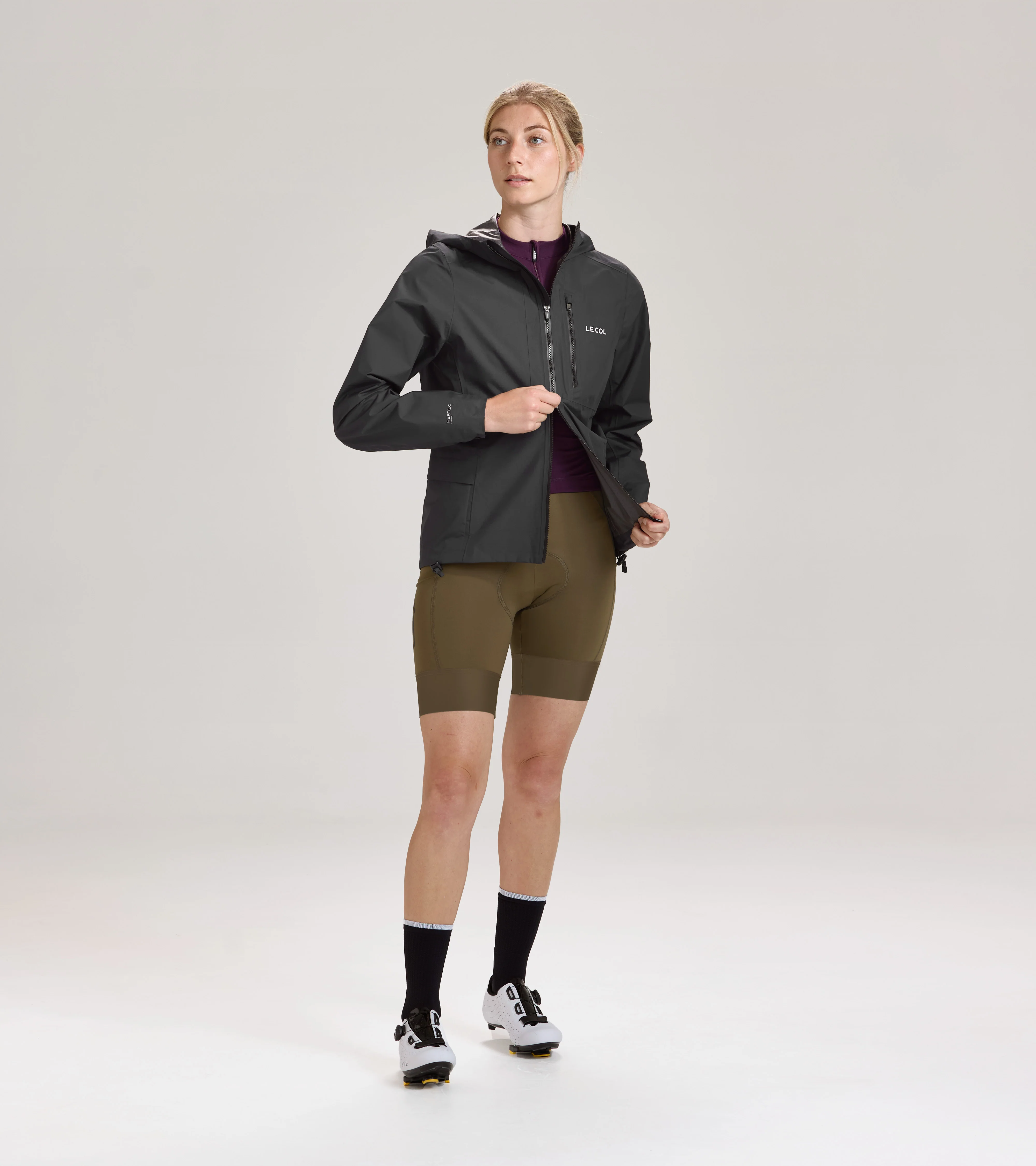Womens ARC Lightweight Rain Jacket - Image 8